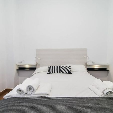 #15Pin-2 Apartamento De Un Dormitorio Plaza Castilla Madrid Kültér fotó